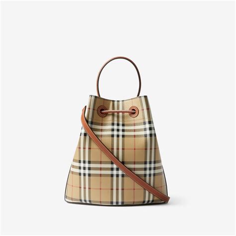 Small TB Bucket Bag in Archive beige/briar brown